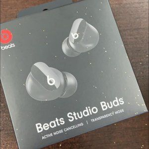 Beats Studio Buds